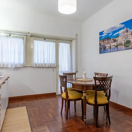 Vaticano-residenza Savorelli X 6 Roma