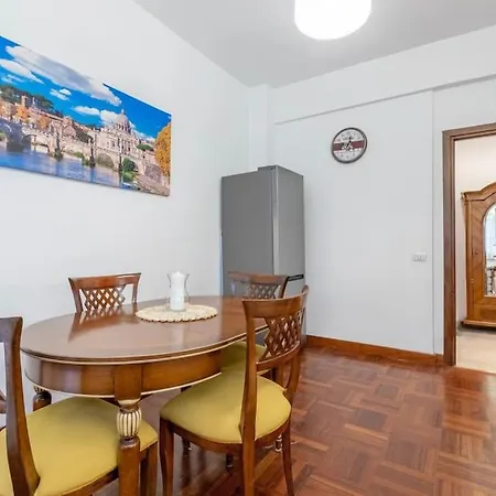Vaticano-residenza Savorelli X 6 Roma